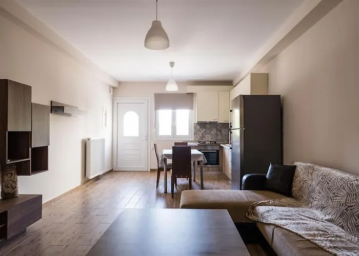 κοντά στο μουσείο τρένων * Dráma